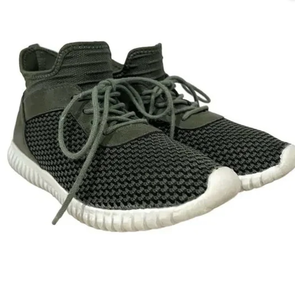 NEW Women's Harlen Knit Sneaker - Olive  - US 7